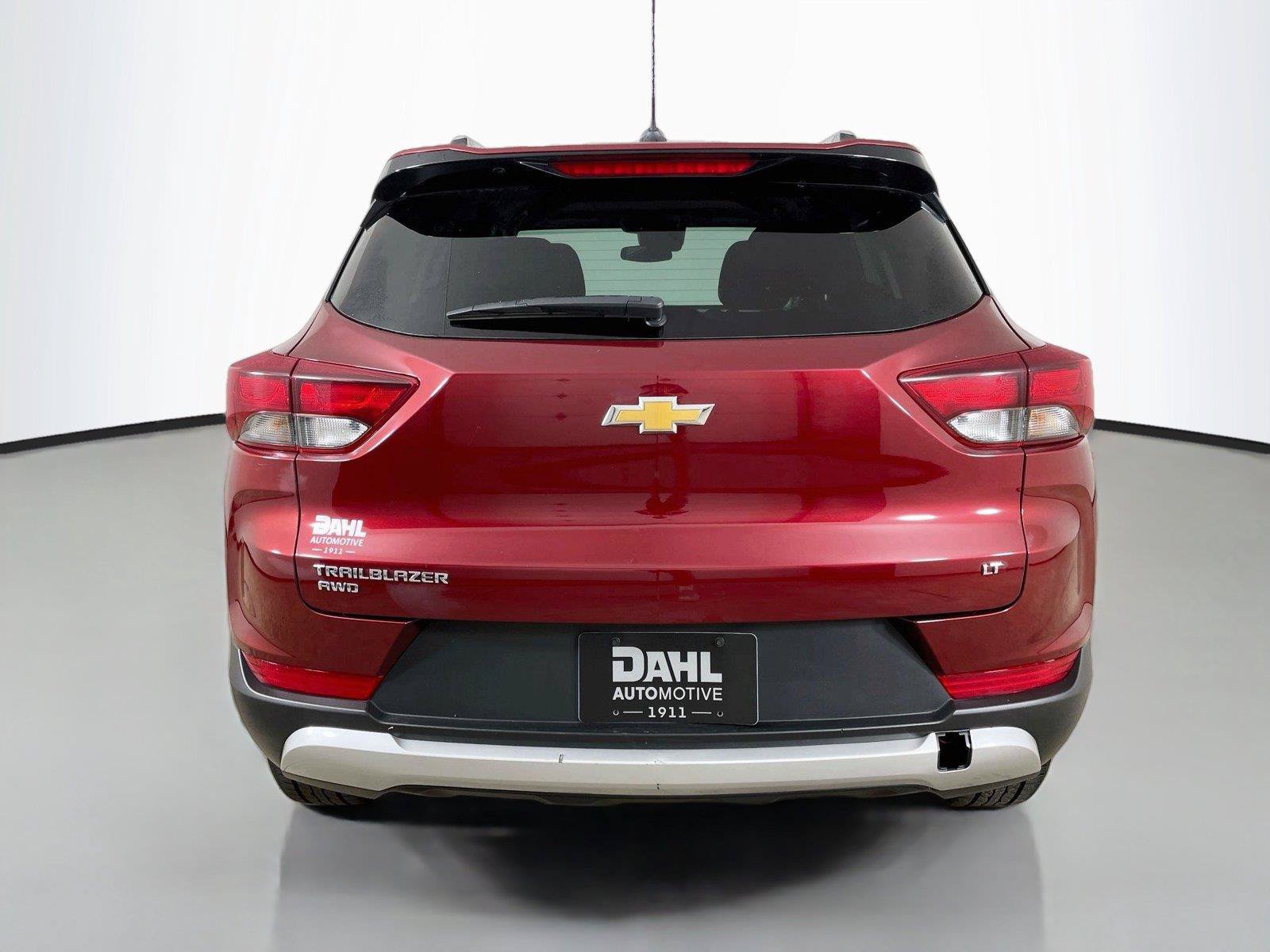 Used 2025 Chevrolet TrailBlazer LT AWD/4WD image 12