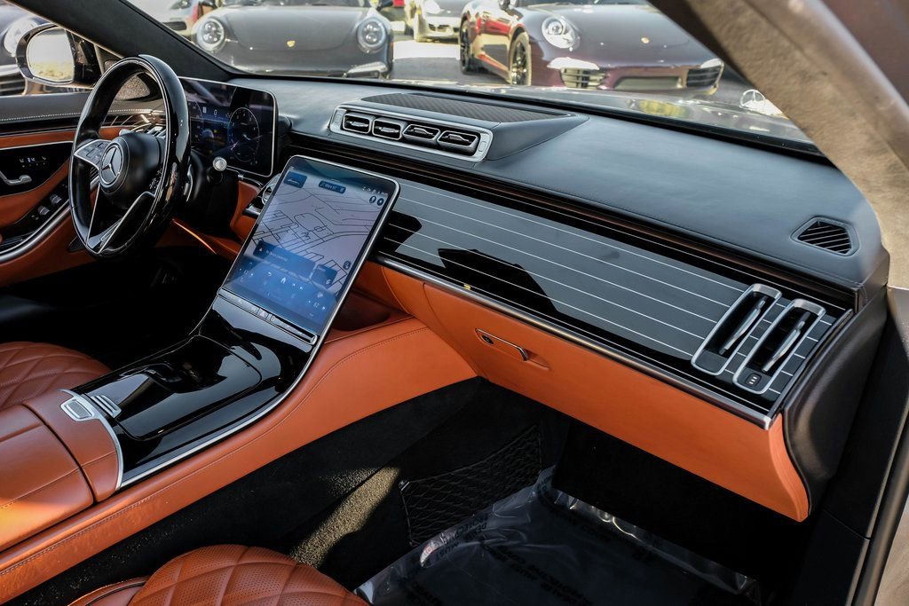 Used 2023 Mercedes-Benz S 580 4MATIC Sedan image 10