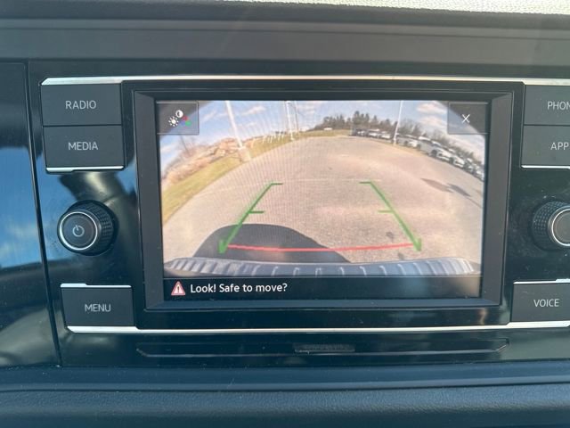 Used 2023 Volkswagen Jetta SE image 28