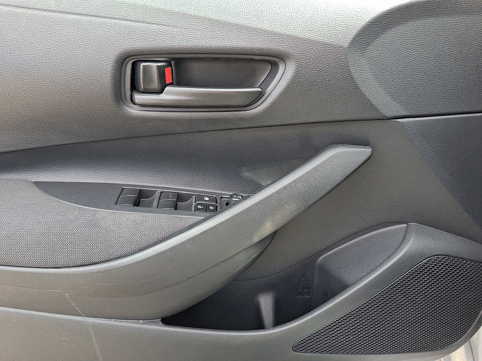 Certified 2025 Toyota Corolla LE FWD image 13