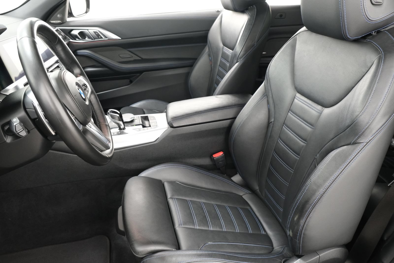 Used 2022 BMW M440i Convertible RWD image 35