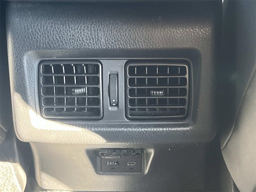 Used 2025 Toyota Camry XSE image 17