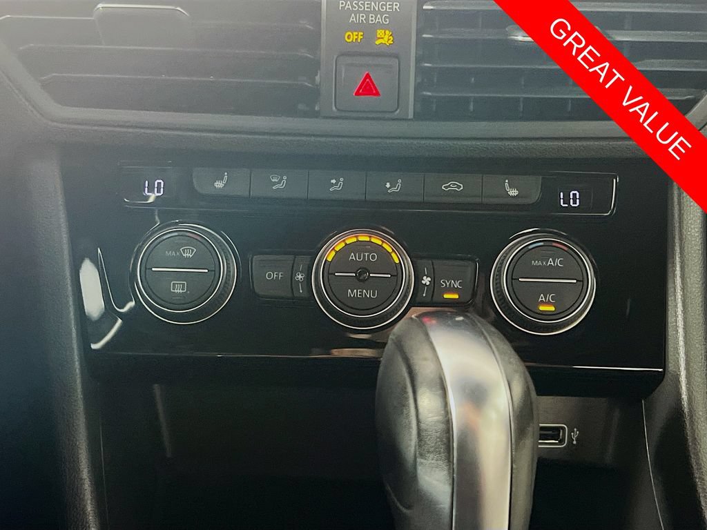 Used 2019 Volkswagen Jetta R-Line FWD image 15