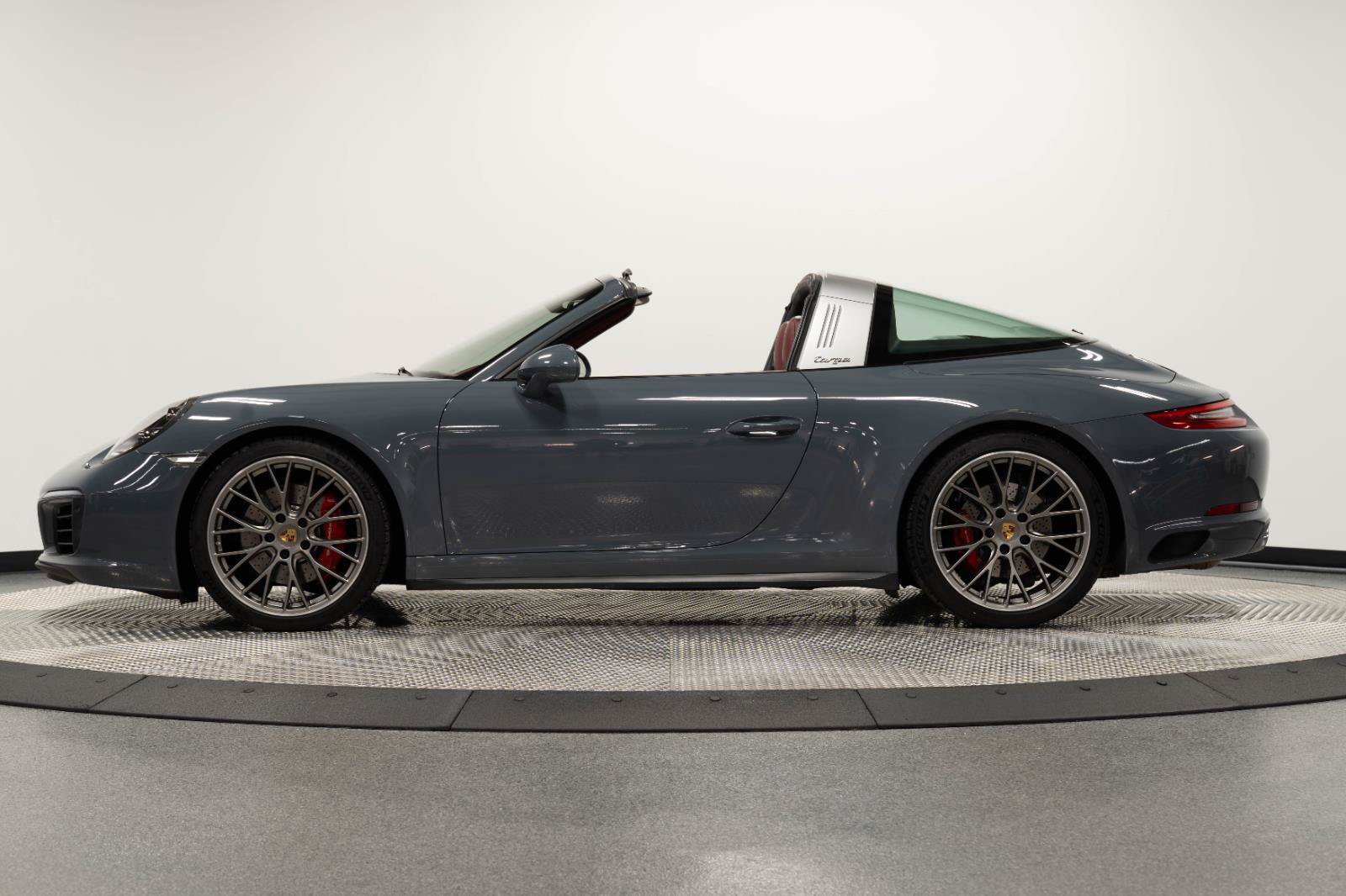 Used 2017 Porsche 911 Targa 4S AWD/4WD image 29