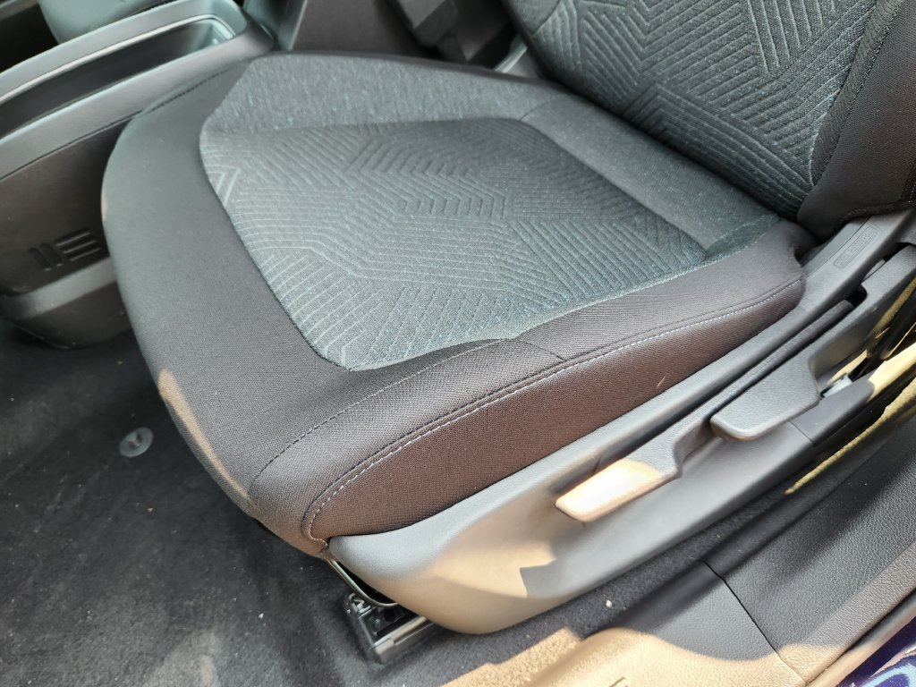 New 2026 Nissan Leaf w/ Floor Mat Package (S+) FWD image 13