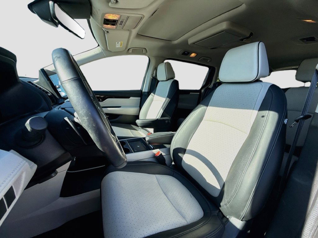 Used 2025 Honda Odyssey Elite image 11