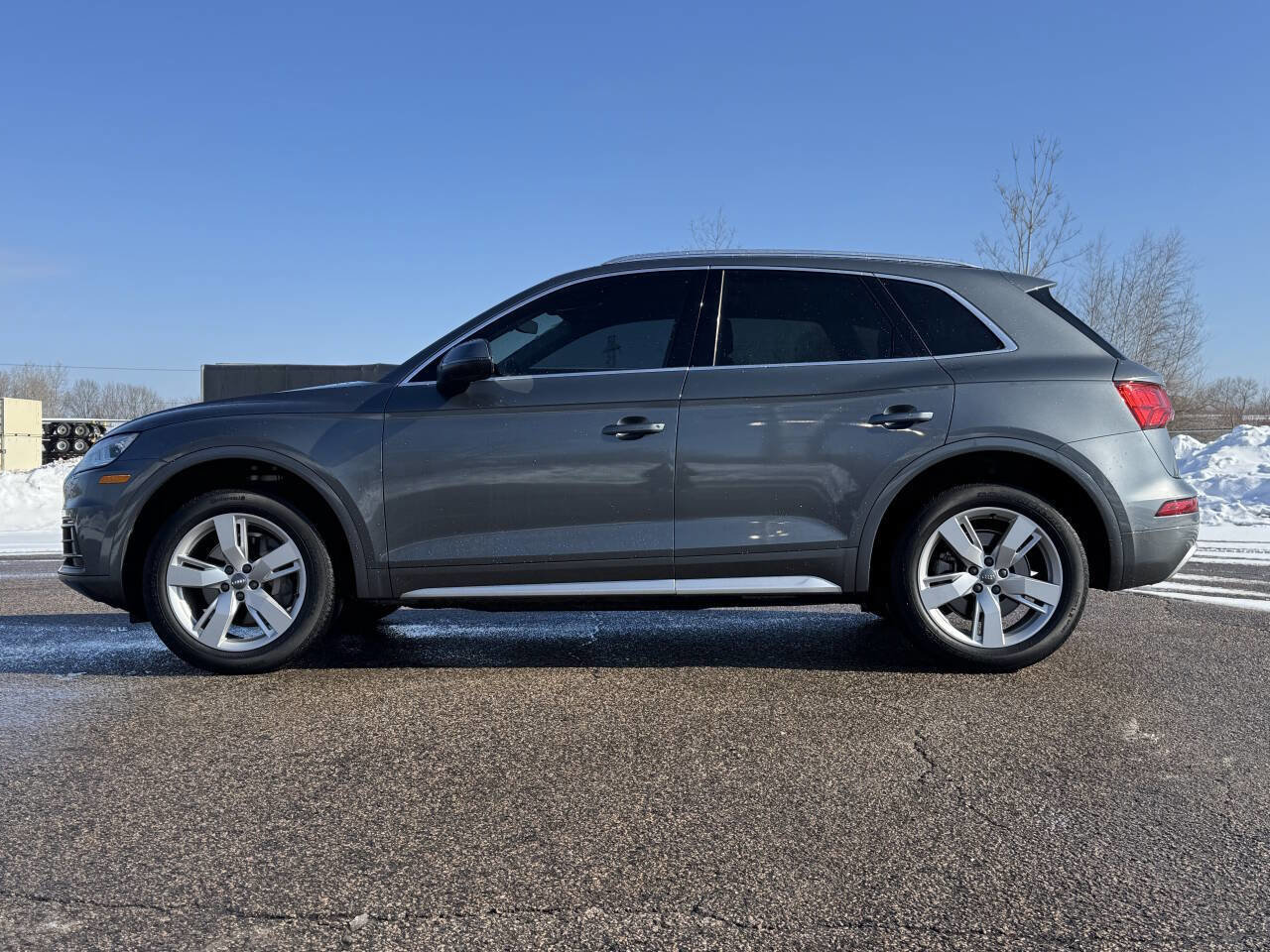 Used 2018 Audi Q5 2.0T Premium Plus w/ Premium Plus Package image 2