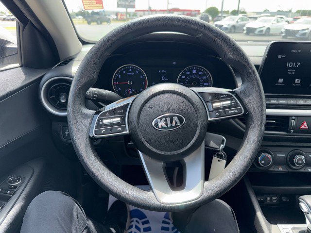 Used 2021 Kia Forte LXS FWD image 19