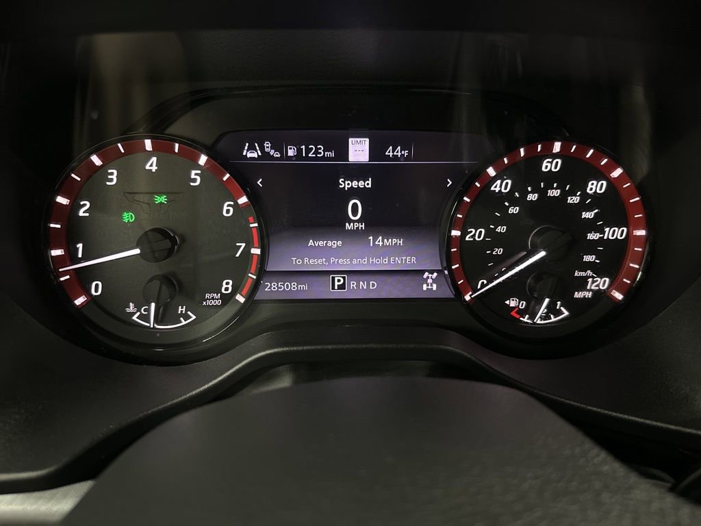 Used 2020 Nissan Titan PRO-4X w/ Pro-4x Convenience Package image 26