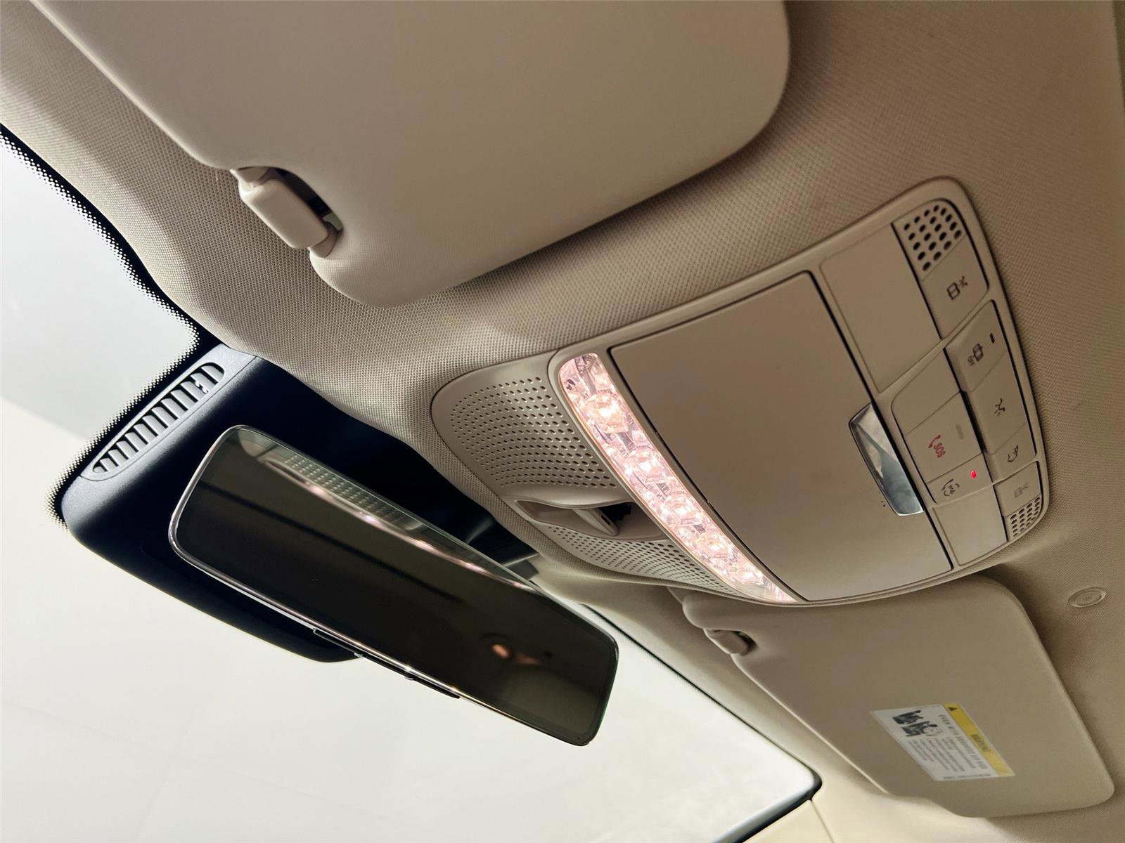 Used 2022 Mercedes-Benz GLC 300 4MATIC image 11