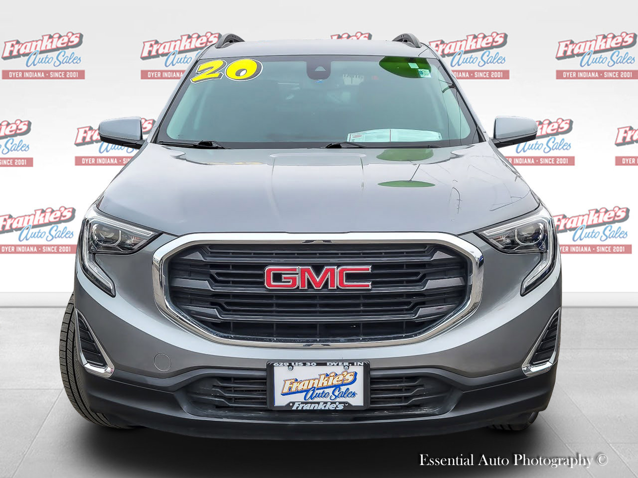 Used 2020 GMC Terrain SLE w/ Driver Convenience Package image 3