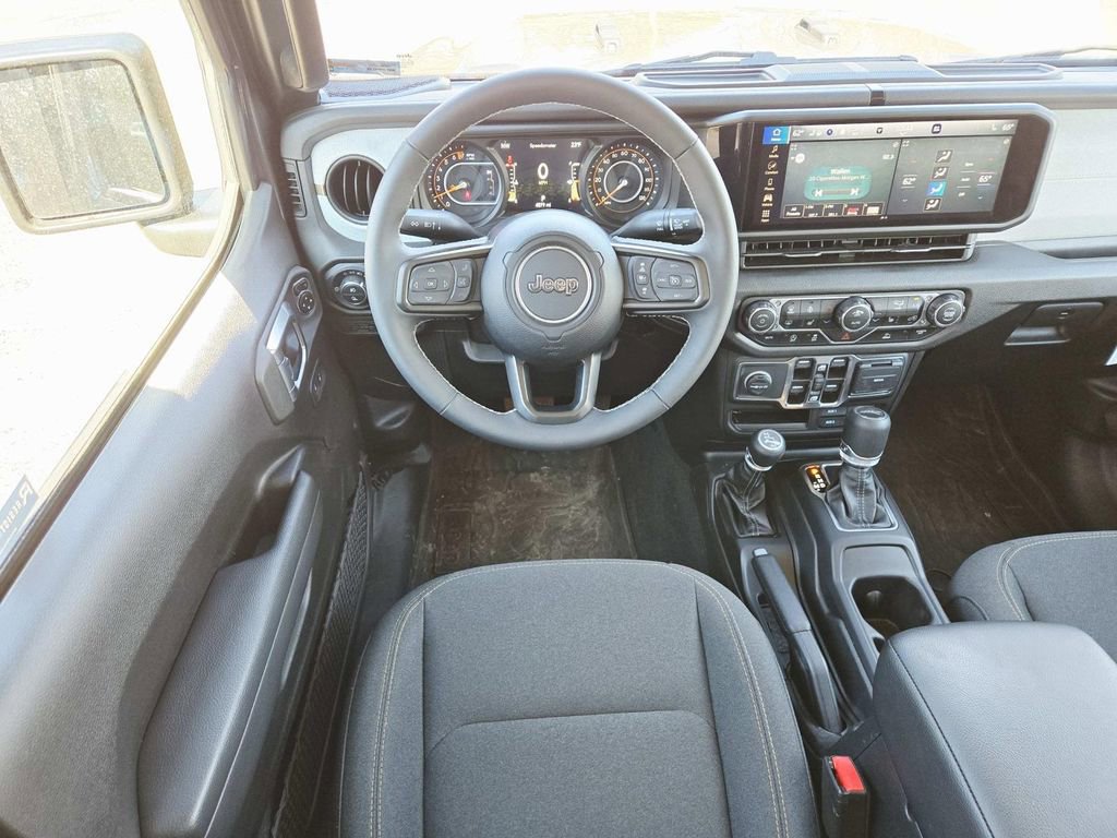 Certified 2025 Jeep Gladiator Sport AWD/4WD image 10