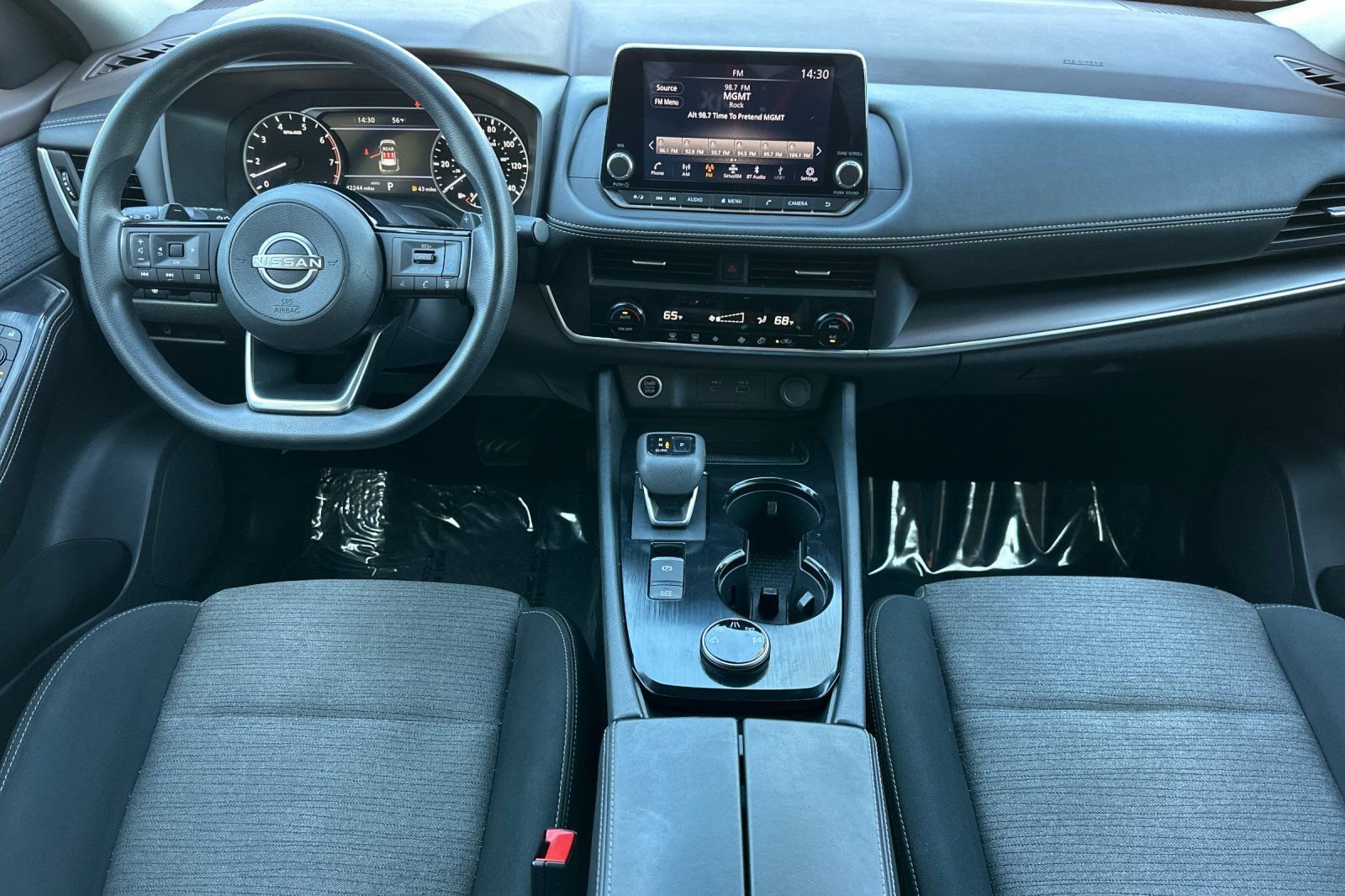 Used 2023 Nissan Rogue SV image 15