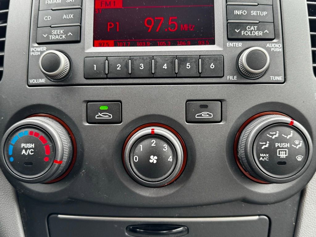 Used 2010 Kia Optima LX image 13