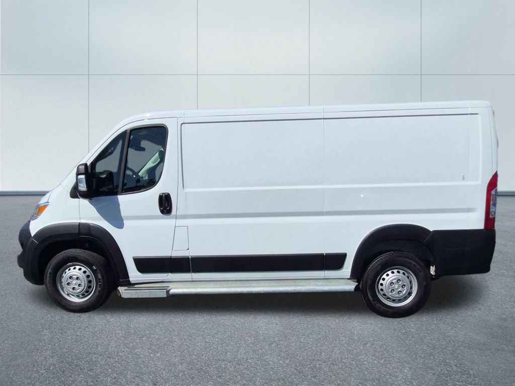 Used 2025 RAM ProMaster 2500 w/ U-Haul Equipment Group FWD image 3