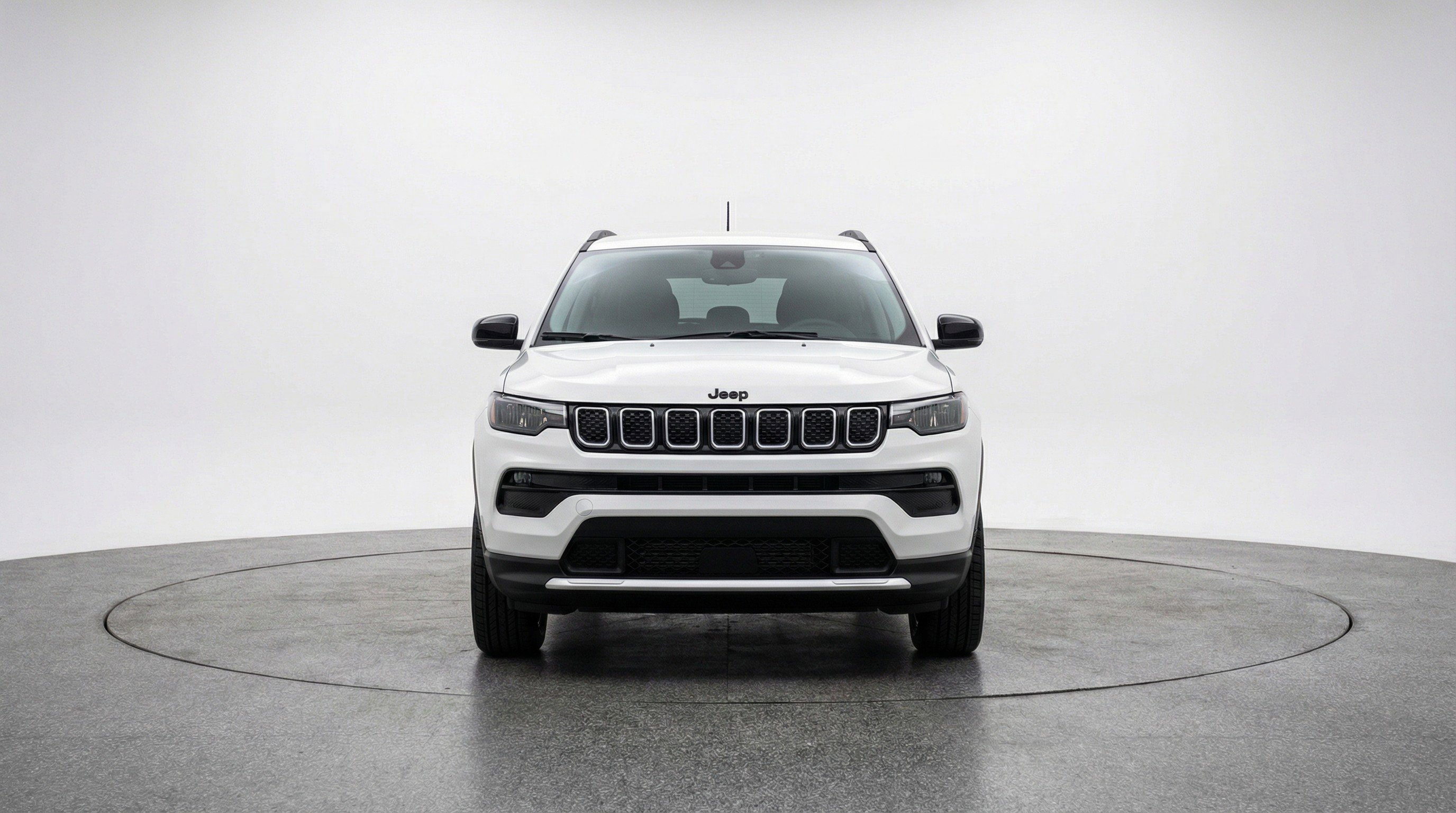 Used 2025 Jeep Compass Latitude image 2