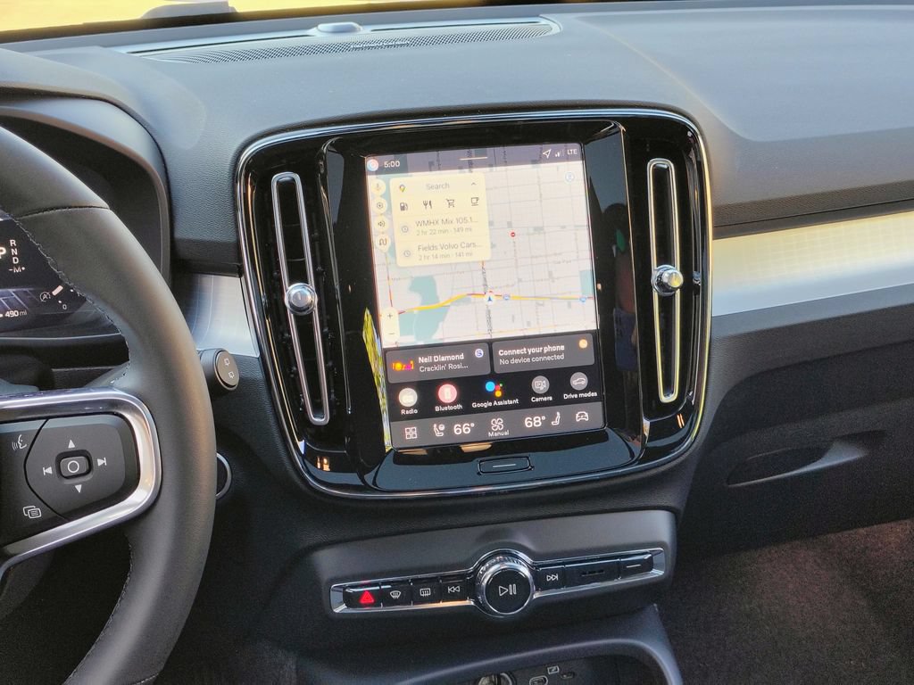 New 2026 Volvo XC40 B5 Ultra w/ Climate Package AWD/4WD image 24