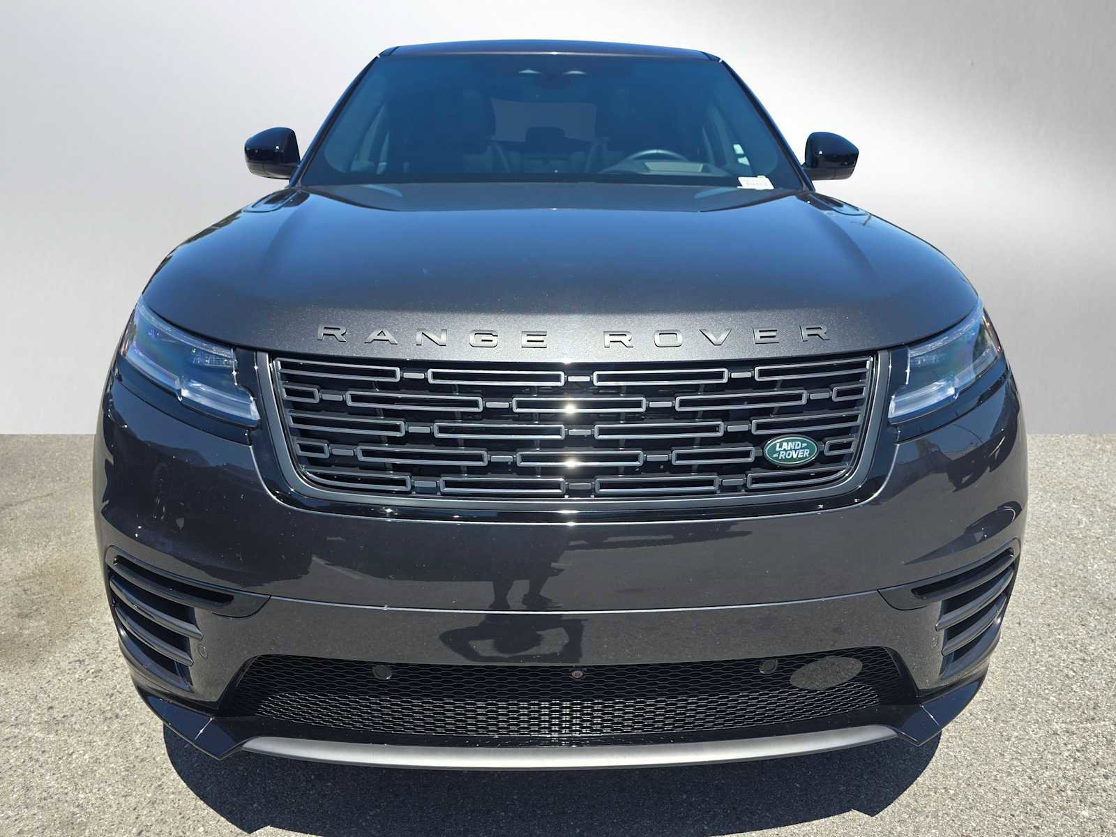 Used 2026 Land Rover Range Rover Velar Dynamic SE AWD/4WD image 8