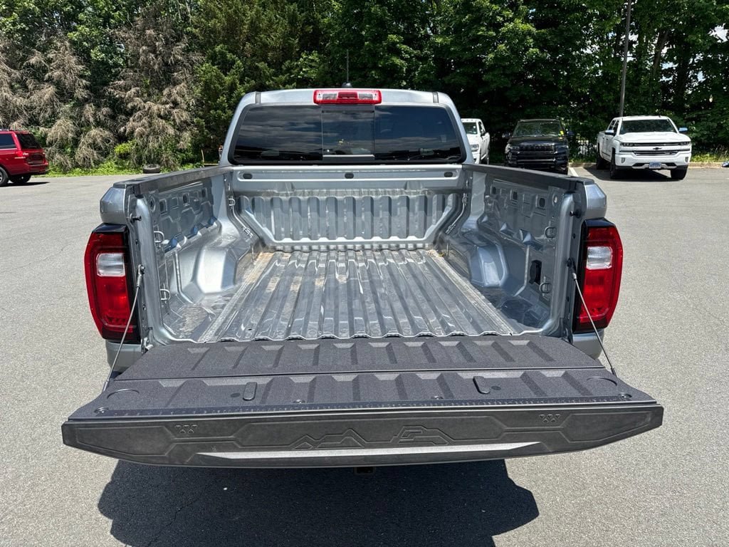 New 2026 GMC Canyon AT4 w/ Nightfall Essentials Package AWD/4WD image 15