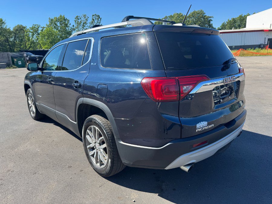 Used 2017 GMC Acadia SLE AWD/4WD image 3