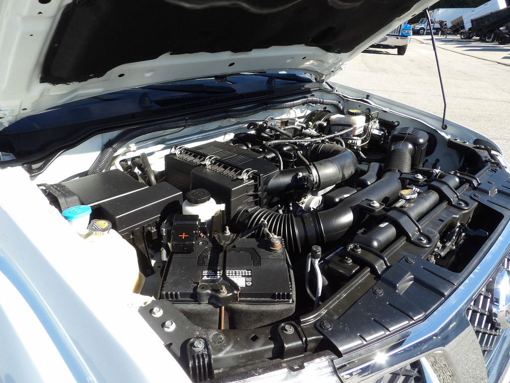 Used 2018 Nissan Frontier S RWD image 38