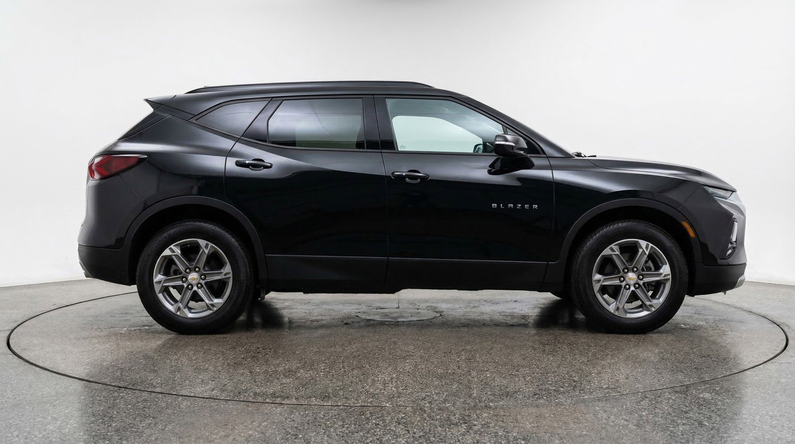 Used 2025 Chevrolet Blazer LT image 11