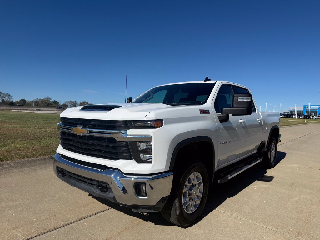 Used 2026 Chevrolet Silverado 2500 LT AWD/4WD image 10
