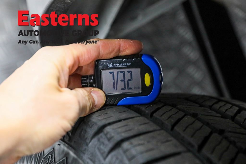 Used 2023 Ford Transit 350 XLT image 24