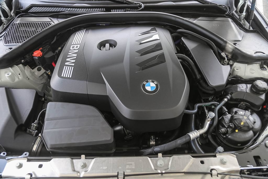 New 2026 BMW 330i Sedan w/ M Sport Package RWD image 23