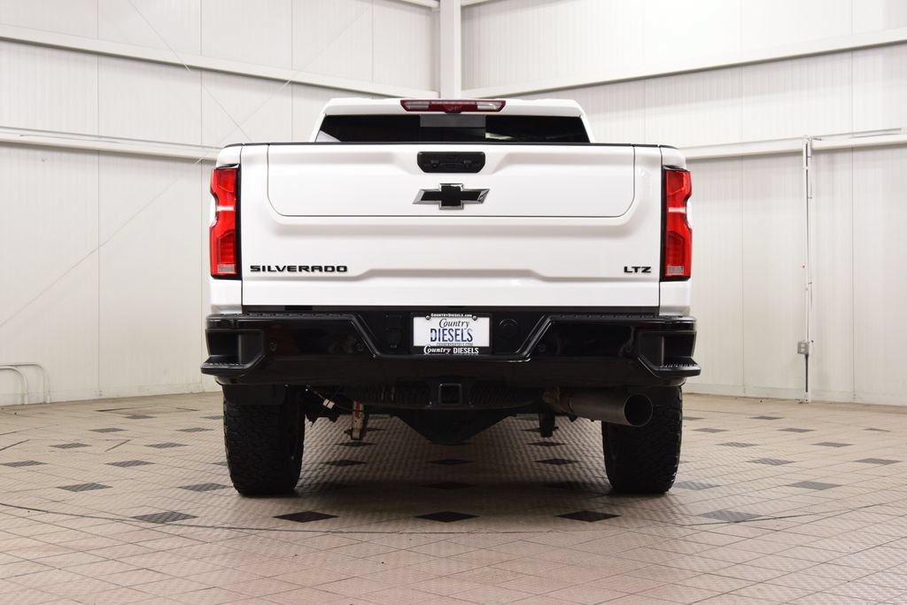 Used 2025 Chevrolet Silverado 2500 LTZ w/ LTZ Plus Package AWD/4WD image 7