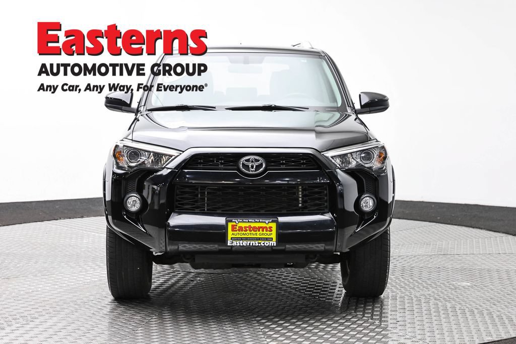 Used 2015 Toyota 4Runner SR5 AWD/4WD image 2