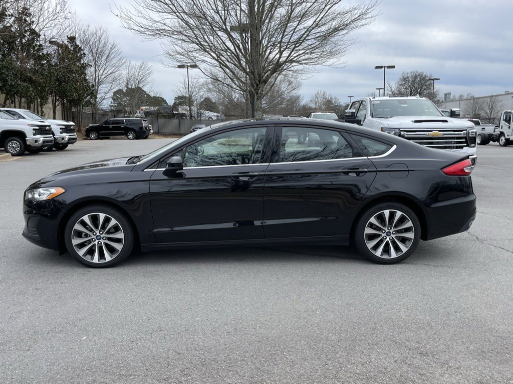 Used 2019 Ford Fusion SE image 4