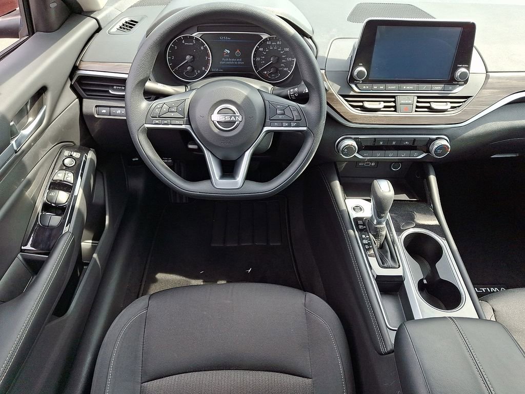 Certified 2023 Nissan Altima 2.5 SV FWD image 10
