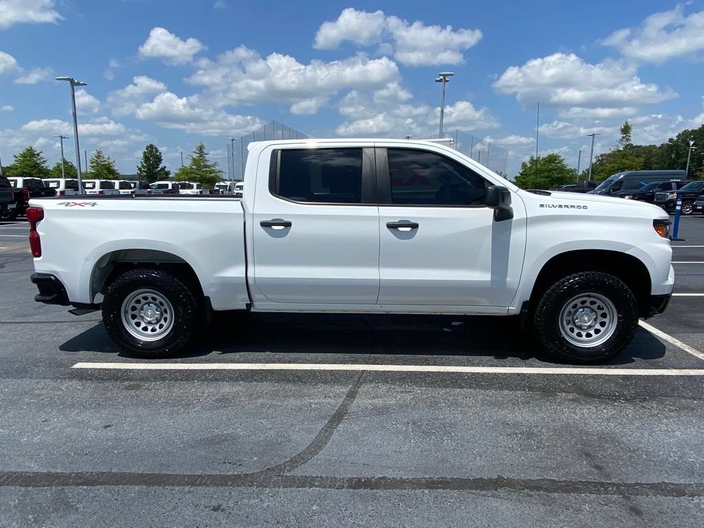 Used 2022 Chevrolet Silverado 1500 W/T w/ WT Value Package AWD/4WD image 8