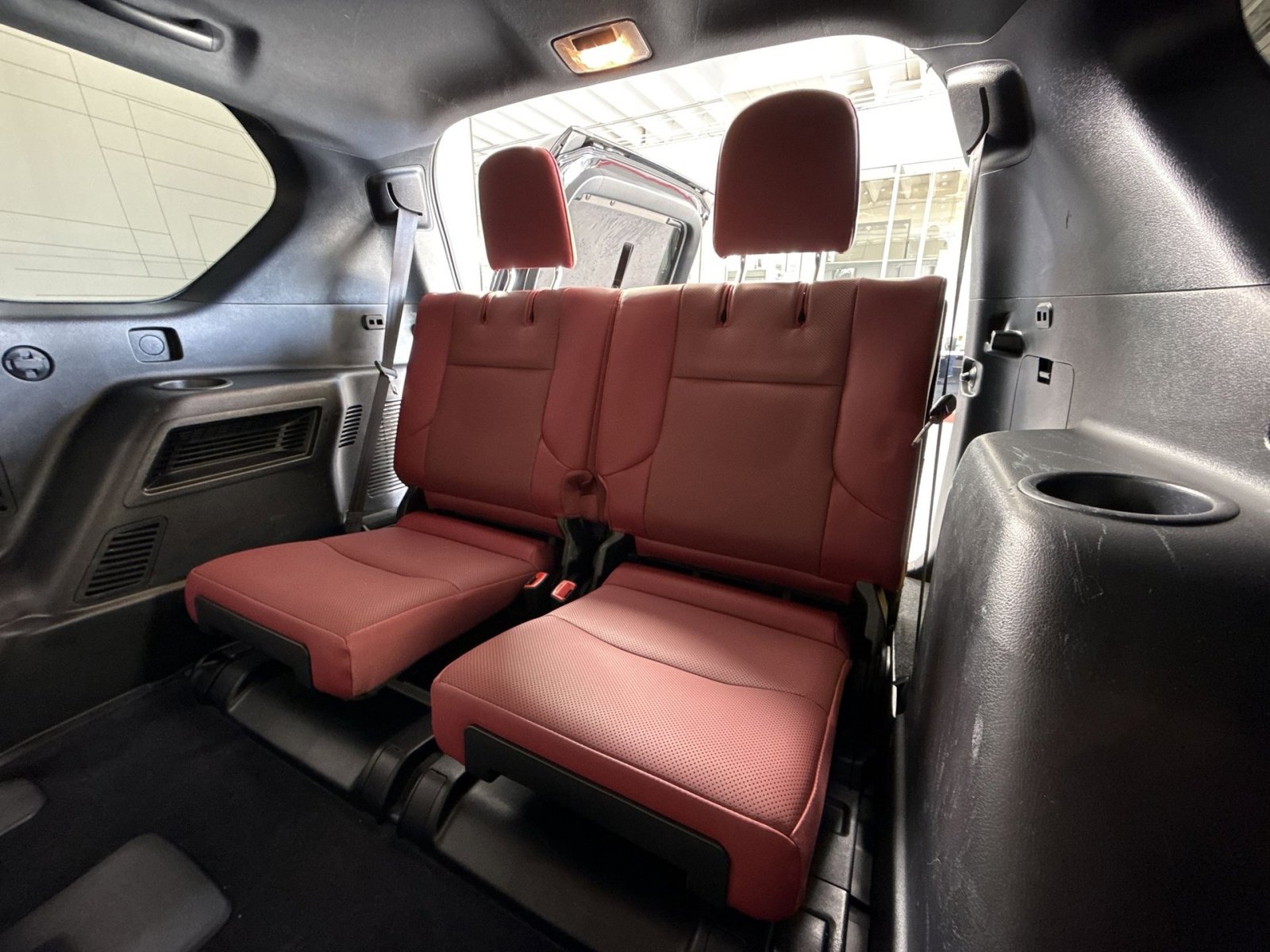 Used 2021 Lexus GX 460 Premium w/ Premium Package image 26