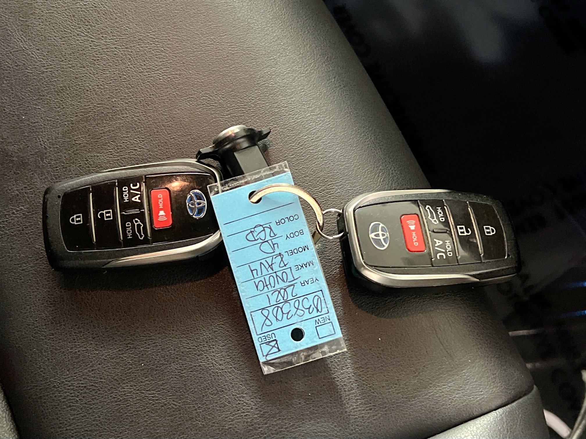 Used 2021 Toyota RAV4 XSE w/ Weather Package AWD/4WD image 36