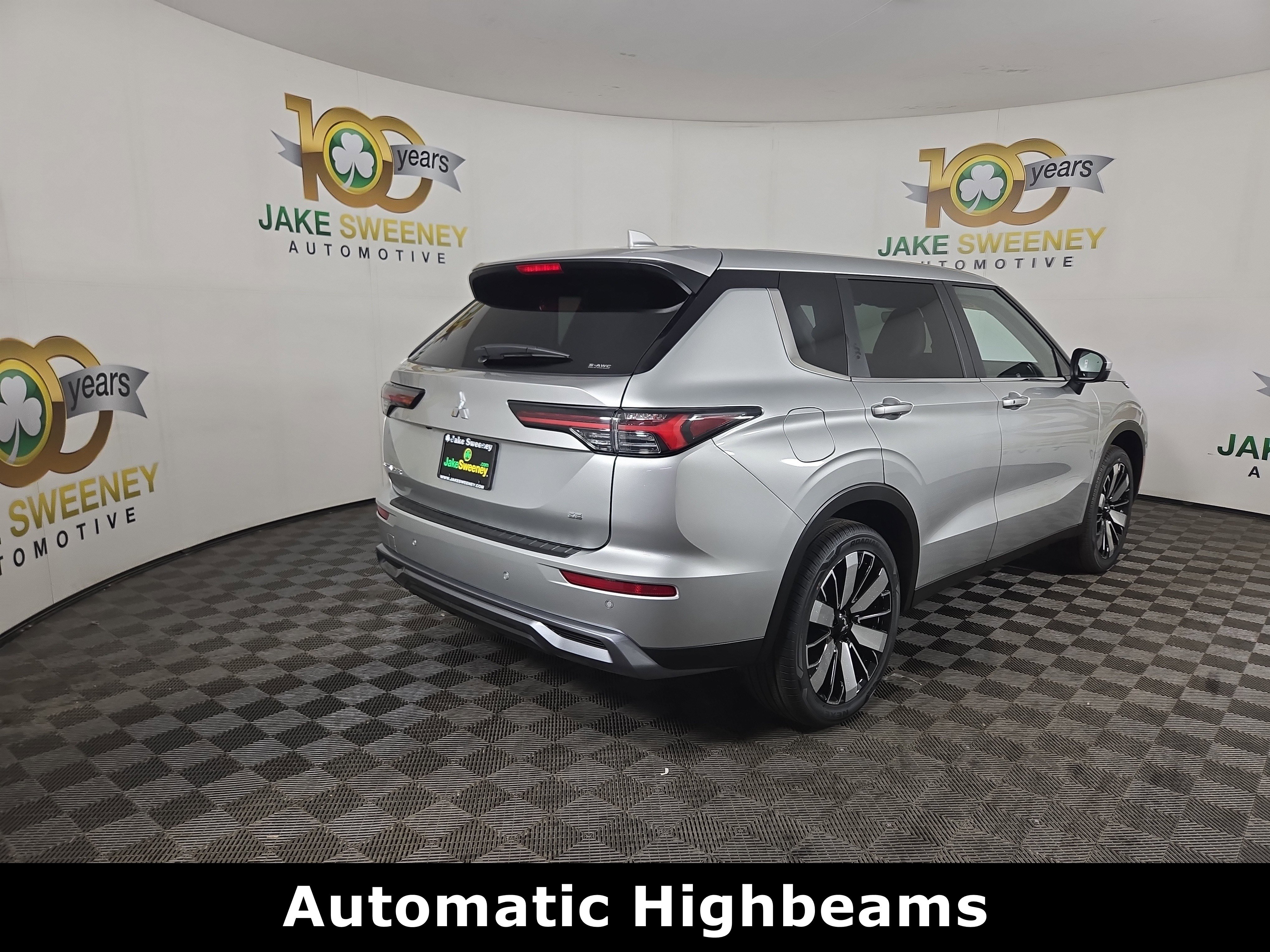 New 2026 Mitsubishi Outlander SE AWD/4WD image 7