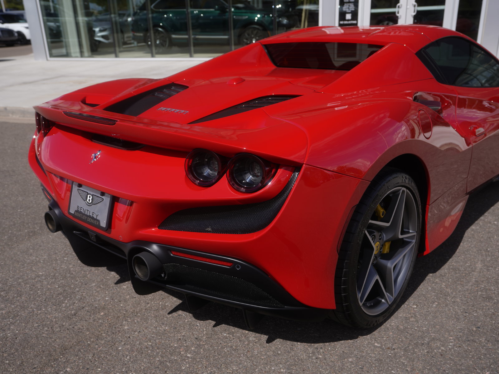 Used 2023 Ferrari F8 Tributo RWD image 28