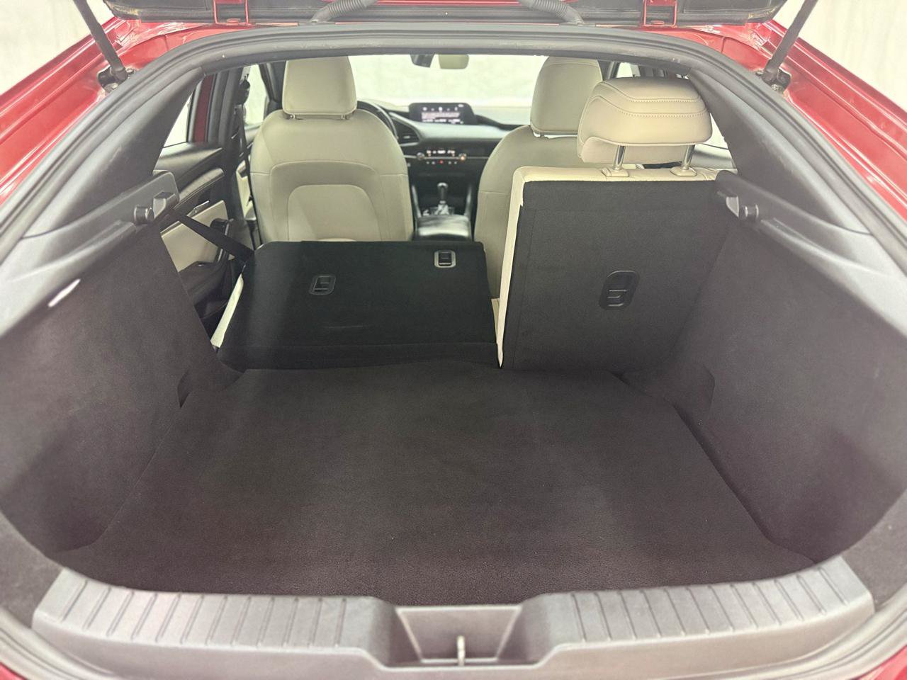 Used 2019 MAZDA MAZDA3 AWD Hatchback w/ Preferred Pkg image 26