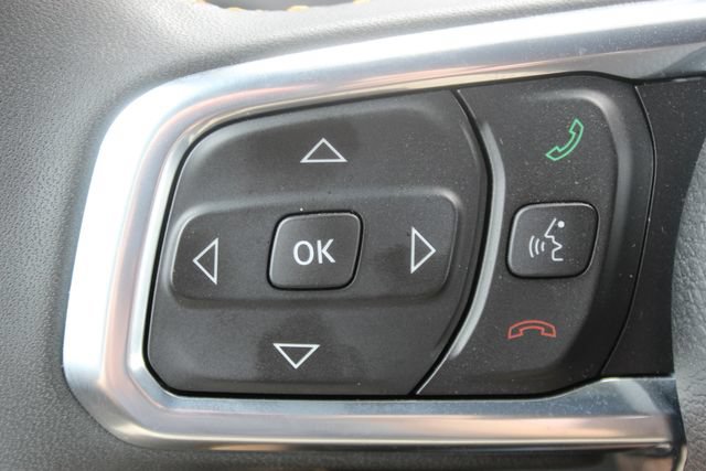 Used 2024 Jeep Wrangler Unlimited Sahara w/ Technology Group AWD/4WD image 15