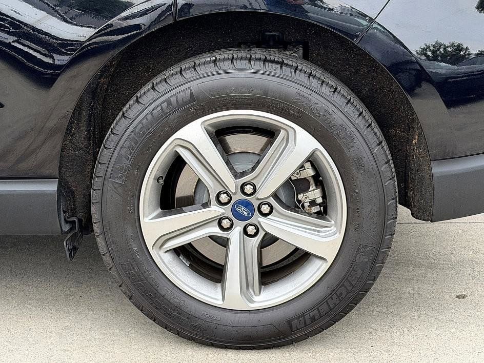 Certified 2022 Ford Edge SEL w/ Convenience Package AWD/4WD image 18