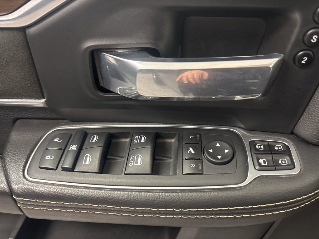 Used 2024 RAM 2500 Laramie image 28