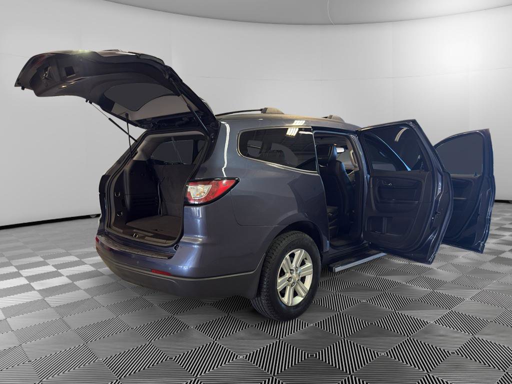 Used 2014 Chevrolet Traverse LT w/ LPO, 'HIT The Road' Package AWD/4WD image 12