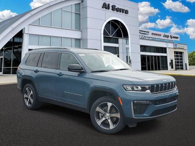 New 2026 Jeep Grand Cherokee L Limited w/ Luxury Tech Group II AWD/4WD image 1