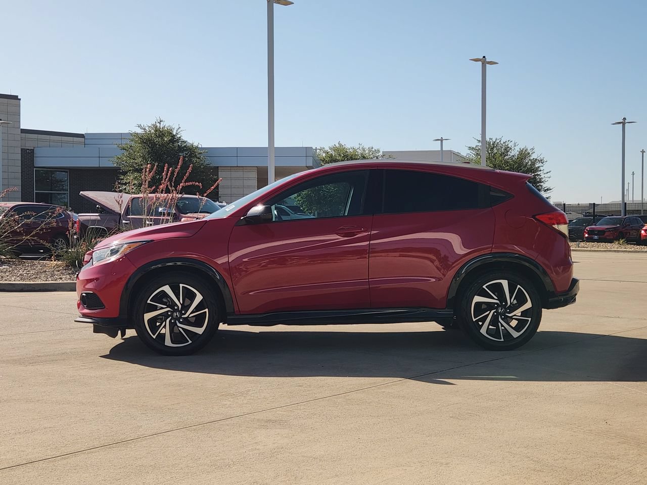 Used 2019 Honda HR-V Sport image 4