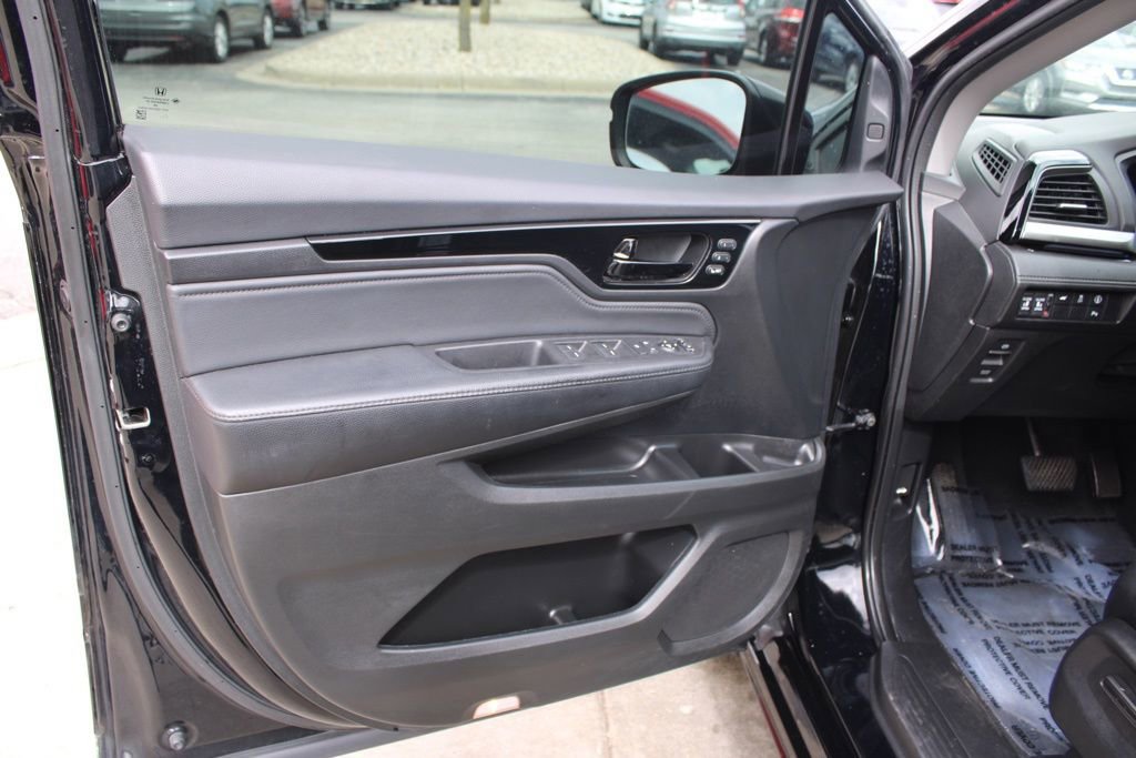 Used 2022 Honda Odyssey Touring image 19