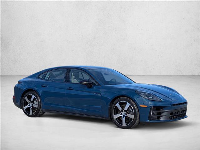 Used 2025 Porsche Panamera 4 image 7