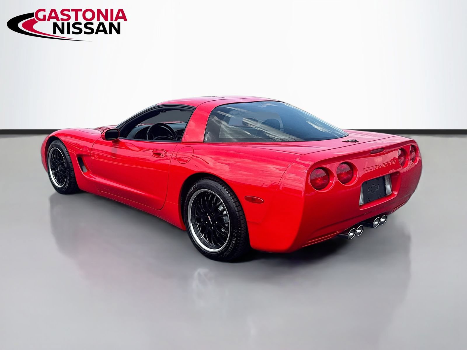 Used 1998 Chevrolet Corvette Coupe w/ Memory Pkg RWD image 6
