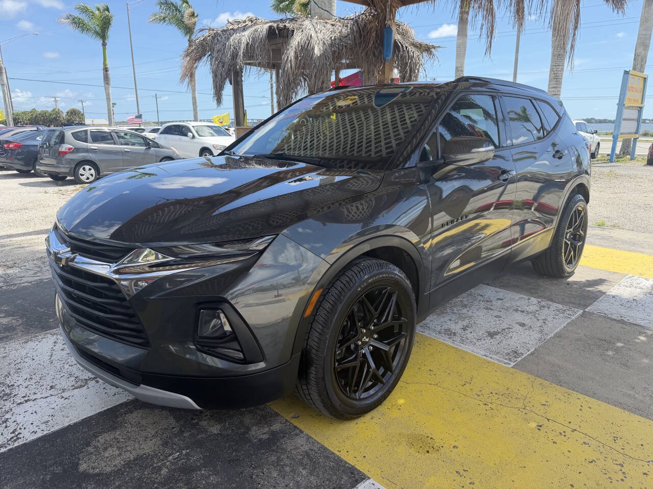 Used 2020 Chevrolet Blazer LT FWD image 1