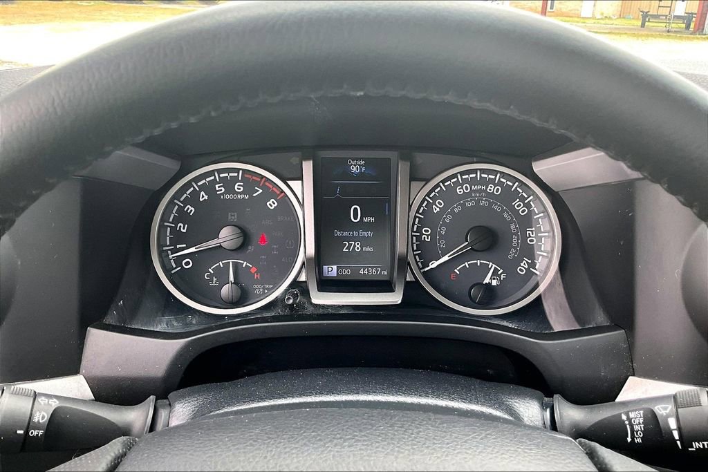 Used 2021 Toyota Tacoma SR5 image 14